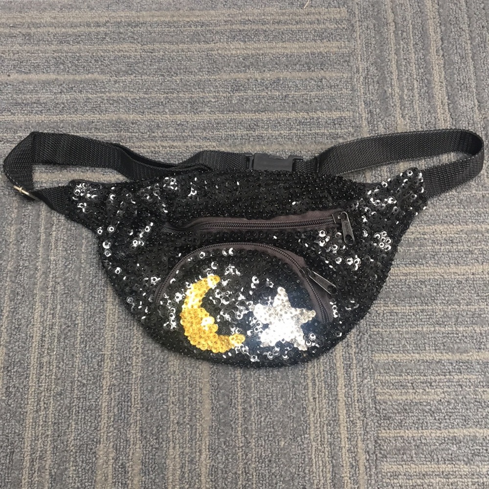♻️donated♻️ Sequin Dreamy Moon & Star Fanny Pack 🌙 🌟